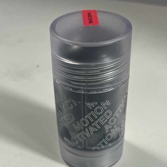 NEW FACE GYM training Activating Charcoal stick - Picture 2 of 3